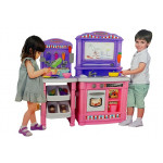 Kuchyňa s vodovodným kohútikom a príslušenstvom - ružovo-fialová